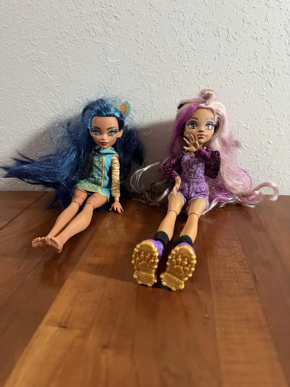 Lot of 2 Monster High Dolls 2021 Mattel Cleo De Nile Clawdeen Wolf With Outfit